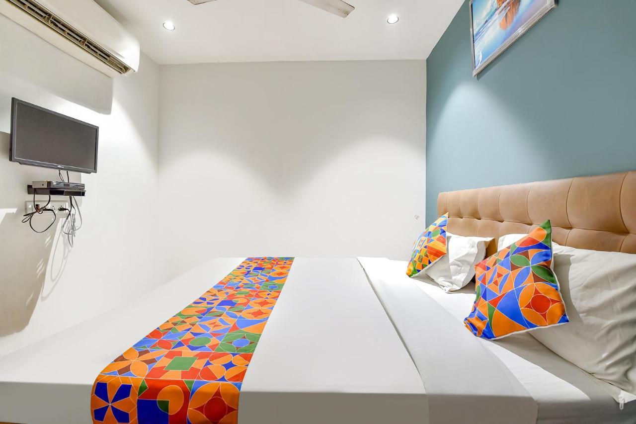 Fabhotel Nidhivan, Udhna Junction Сурат Екстер'єр фото