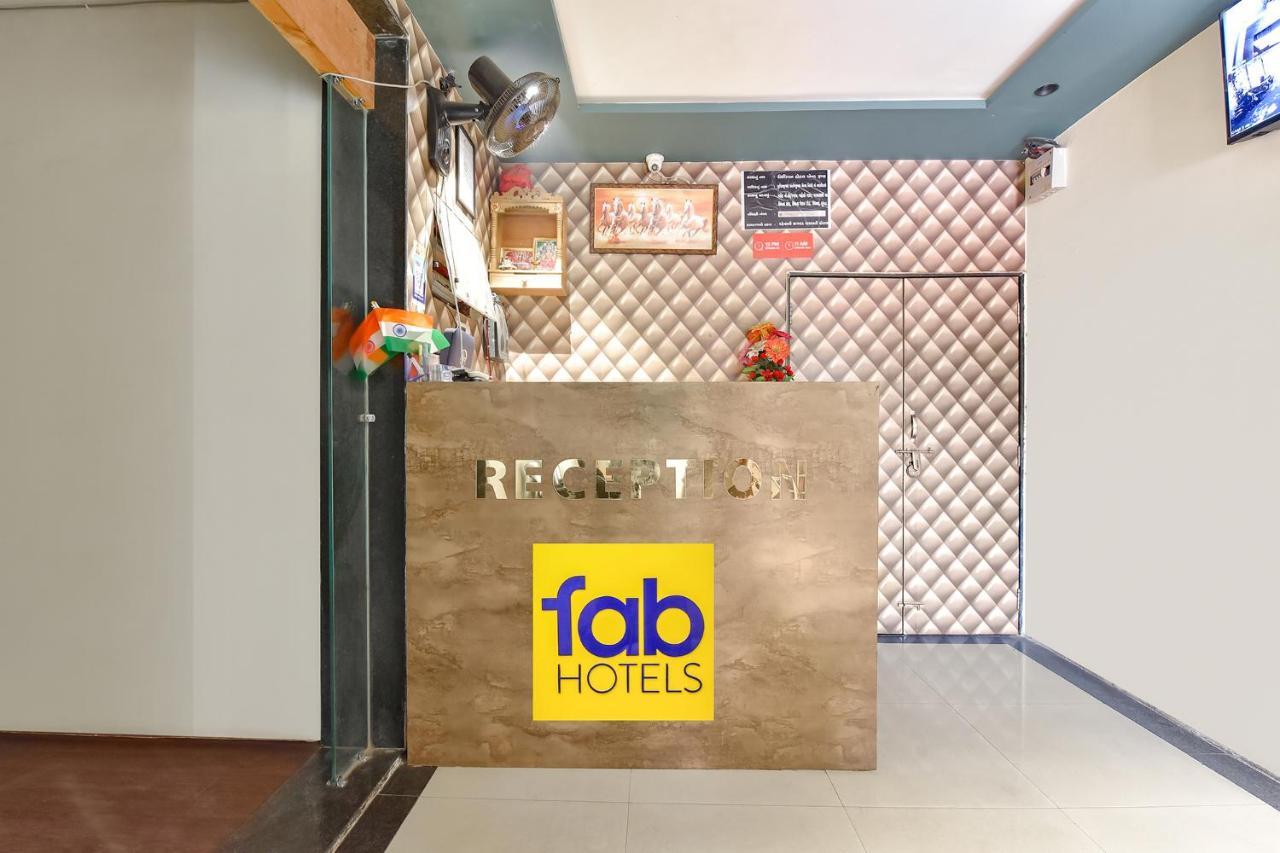 Fabhotel Nidhivan, Udhna Junction Сурат Екстер'єр фото