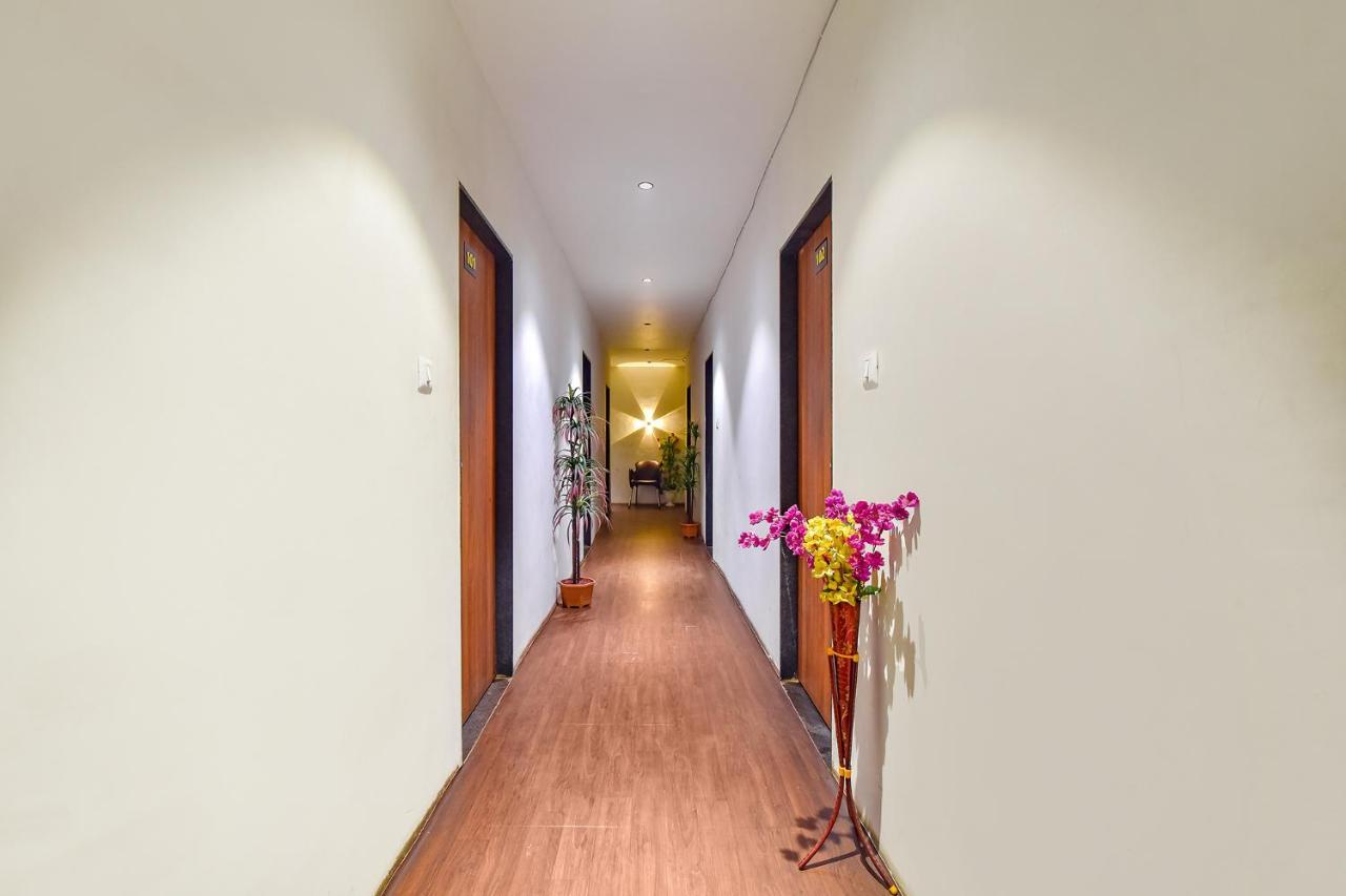 Fabhotel Nidhivan, Udhna Junction Сурат Екстер'єр фото