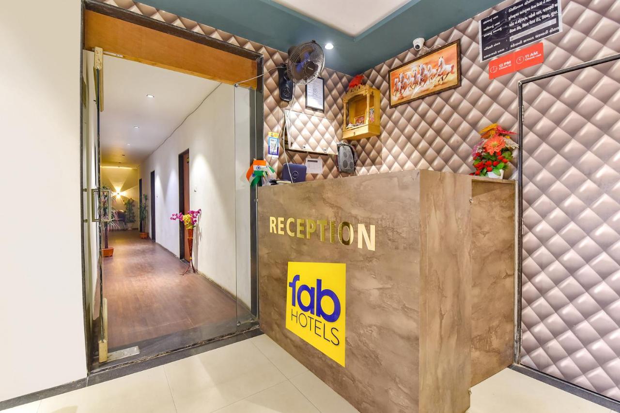 Fabhotel Nidhivan, Udhna Junction Сурат Екстер'єр фото